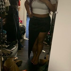 Boohoo asymmetrical black skirt